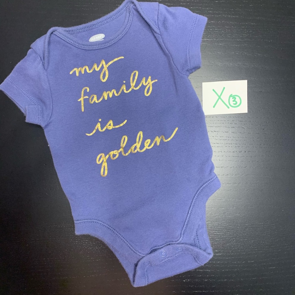 ⭐️2/$5.00⭐️—Old Navy 0-3m Onesie with Gold Script